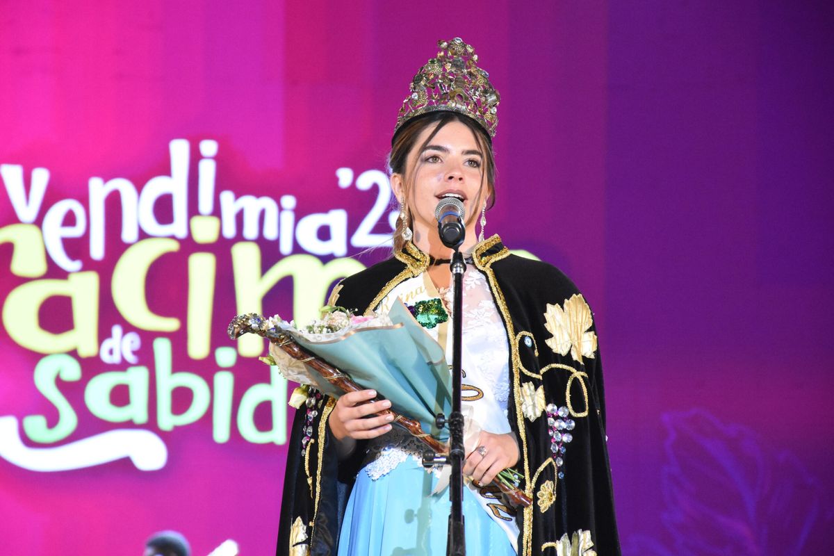 La nueva Reina. En la Fiesta Nacional de la Vendimia 2023, resultó electa -por amplio margen- la representante de La Paz, Ana Laura Verde.
