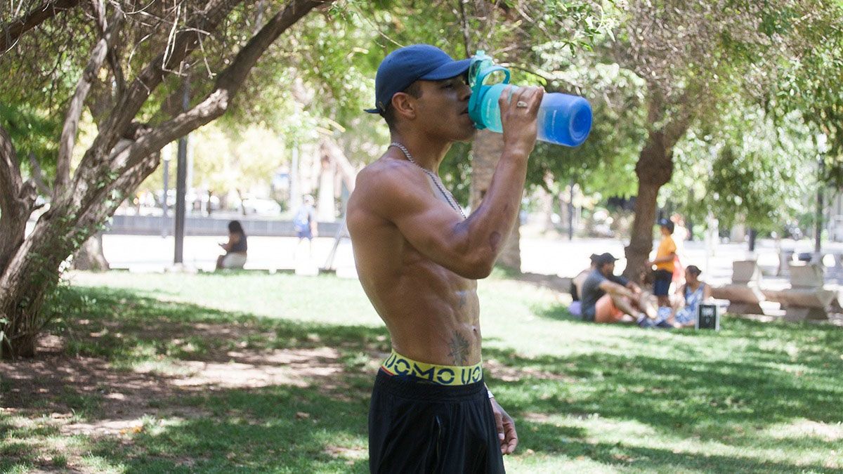 Las máximas podrían superar los 35 grados, un calor extremo para esta época del año que se parece más a enero. Las máximas podrían superar los 35 grados, un calor extremo para esta época del año que se parece más a enero.