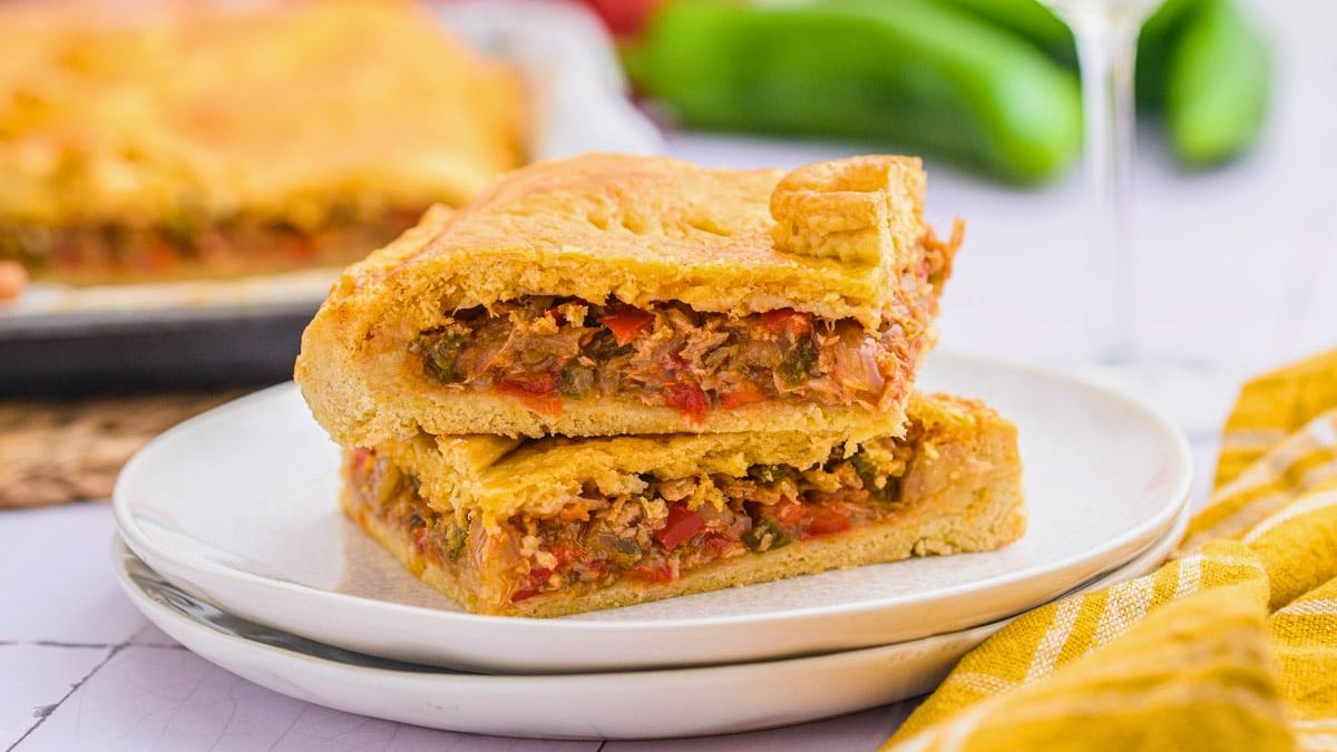 Cómo preparar Empanada gallega: la receta de la tarta de atún con masa ...