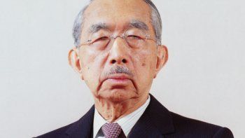 Japón produjo una voluminosa biografía del emperador Hirohito
