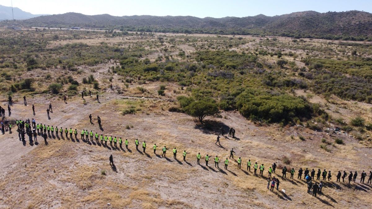 El enorme descampado en donde personal de Gendarmería y la Policía Federal retomó la búsqueda de Guadalupe Lucero, la niña que desapareció en San Luis hace 10 meses