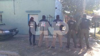 Secuestraron drogas, dinero y automóviles en una vivienda de San Jorge