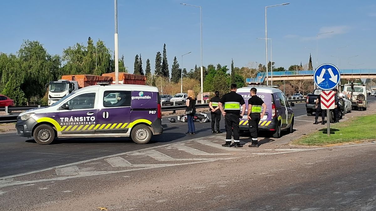 El hecho ocurrió en el Acceso Este a la altura del Mendoza Plaza Shopping.