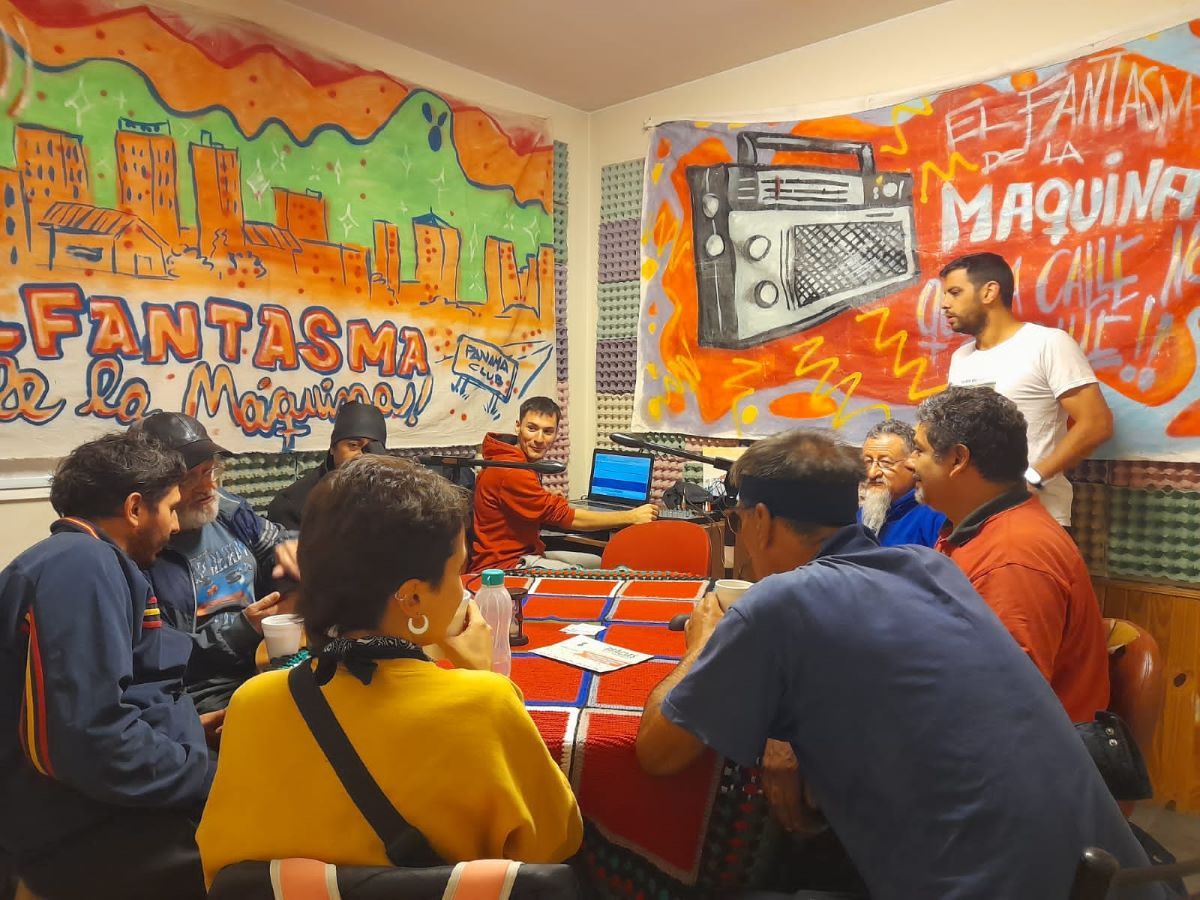 La organización creó la radio comunitaria La organización creó la radio comunitaria