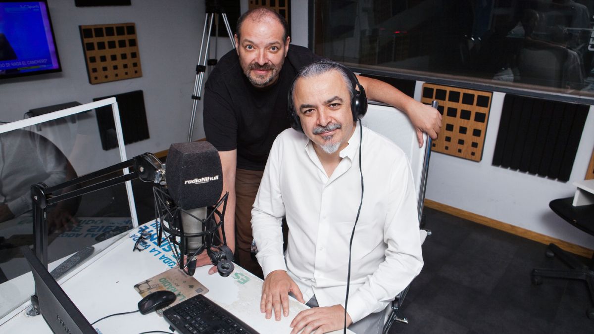 Oscar Reina y Miguel García Urbani, conductores de Un Reo Meditabundo. Oscar Reina y Miguel García Urbani, conductores de Un Reo Meditabundo.