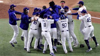 Los Angeles Dodgers salió campeón después de 32 años