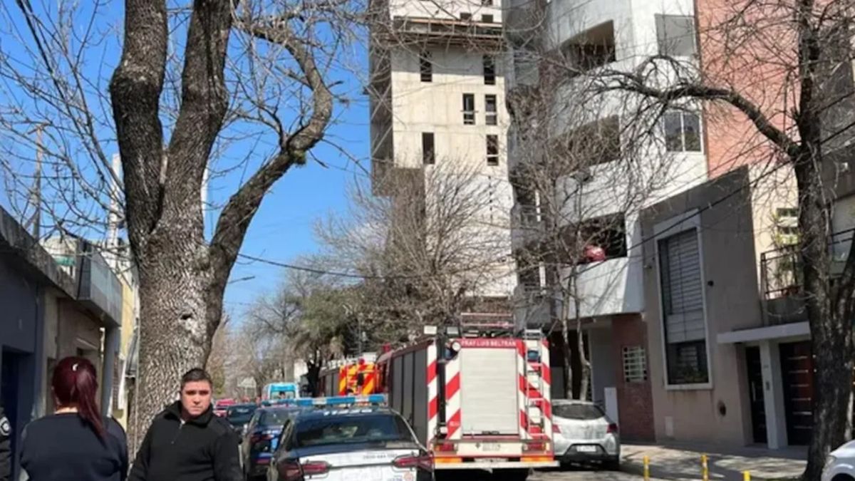 Cuatro obreros que trabajaban en un edificio en construcción murieron al caer un montacarga desde el noveno piso Cuatro obreros que trabajaban en un edificio en construcción murieron al caer un montacarga desde el noveno piso