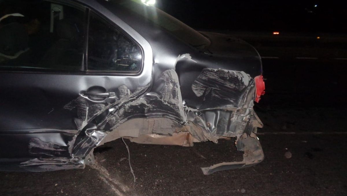 Así quedó el auto del conductor. Foto: Twitter de la periodista @silvina_isgro