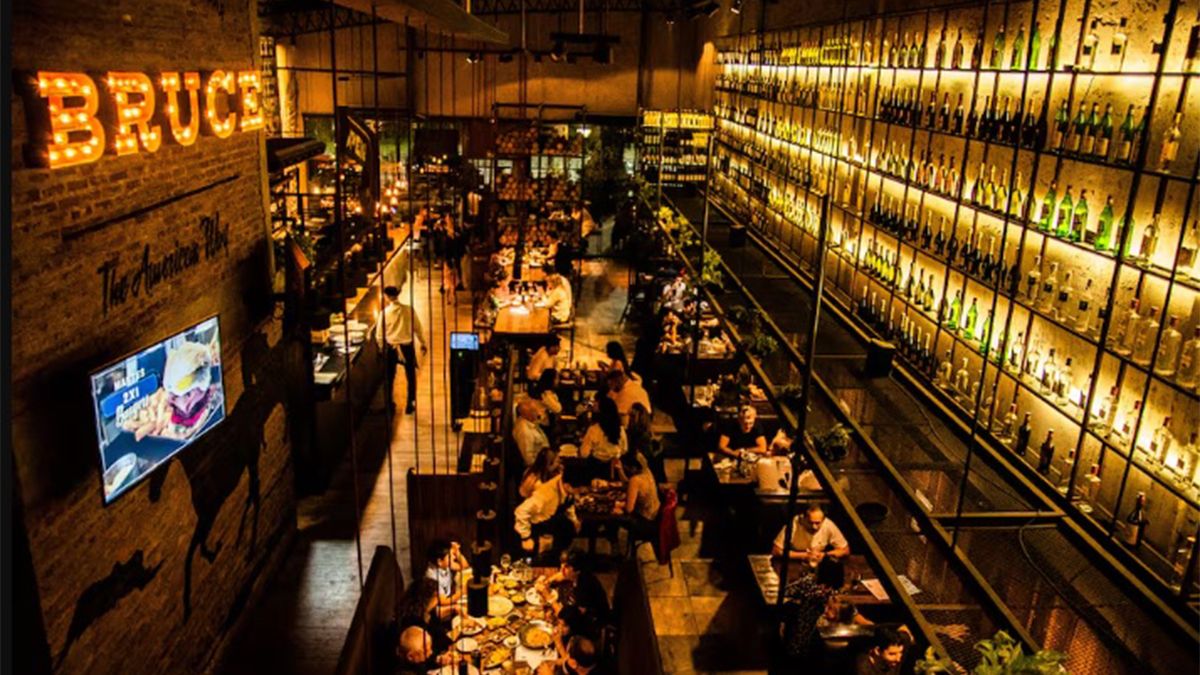 Comida americana: cuánto cuesta un plato de ribs en Bruce Grill Station. Comida americana: cuánto cuesta un plato de ribs en Bruce Grill Station.