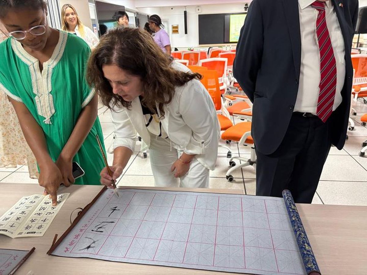 Directivos de Mendoza también viajaron a China para tomar contacto con la cultura de ese país y evaluar el modelo educativo que se implementará este año. Uno de los ejes, formar docentes en chino mandarín para trabajar en las escuelas públicas.