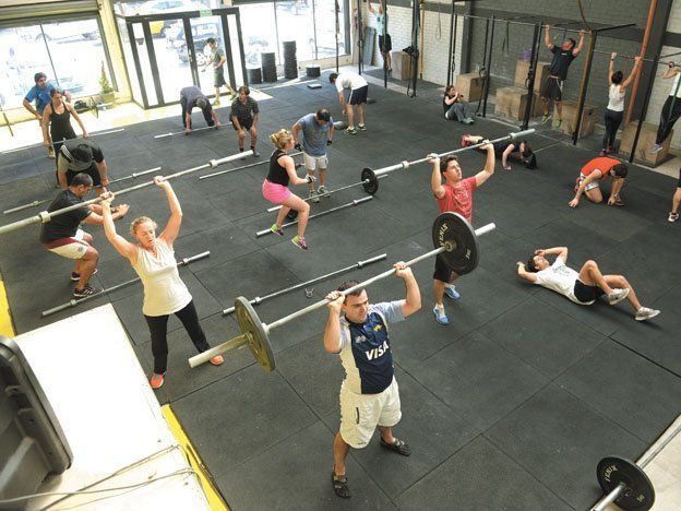 Se reabre el debate por la salud y las exigencias físicas en los gimnasios