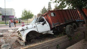 Un camión sin frenos casi protagoniza una tragedia en Guaymallén