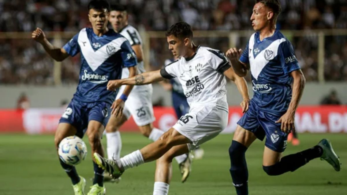 Central Córdoba derrotó en la final de la Copa Argentina 2024 a Vélez con un gol de Matías Godoy. Central Córdoba derrotó en la final de la Copa Argentina 2024 a Vélez con un gol de Matías Godoy.