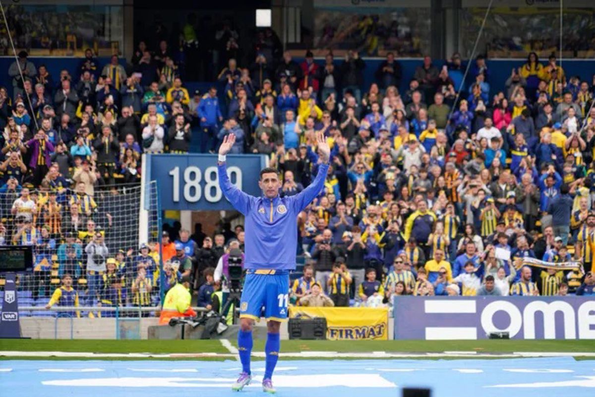 Fue tremenda la bienvenida que le dieron a Ángel Di María en el regreso a Rosario Central y al fútbol argentino.