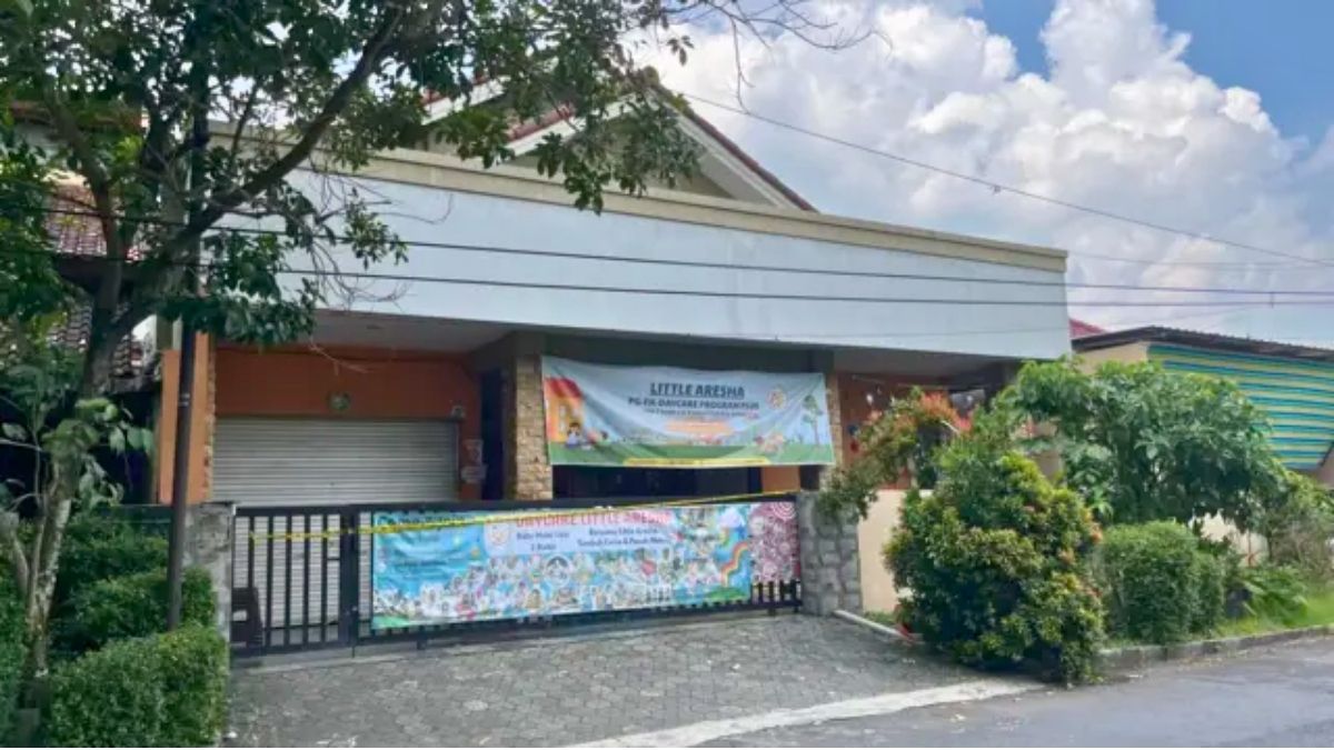 La guardería que quedó en el centro de la lupa en Indonesia. La guardería que quedó en el centro de la lupa en Indonesia.