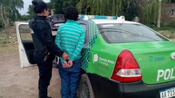 Discutió con su ex y le tiró agua hirviendo