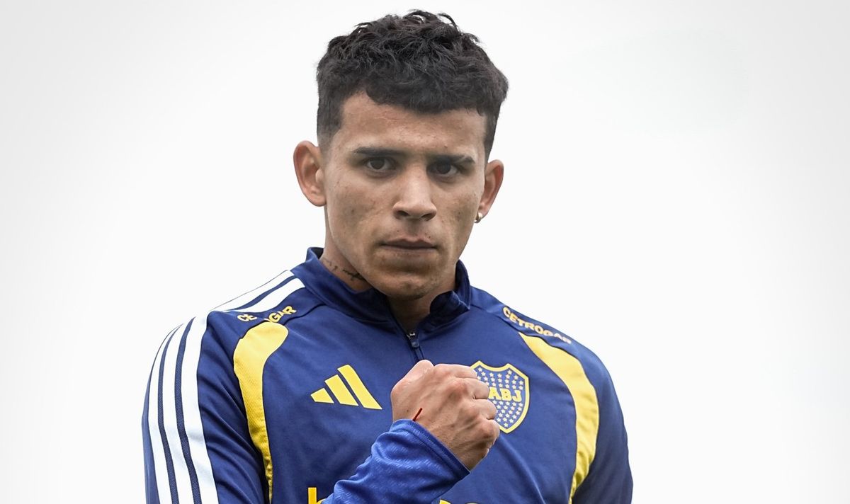 Flores estará como titular en Boca.