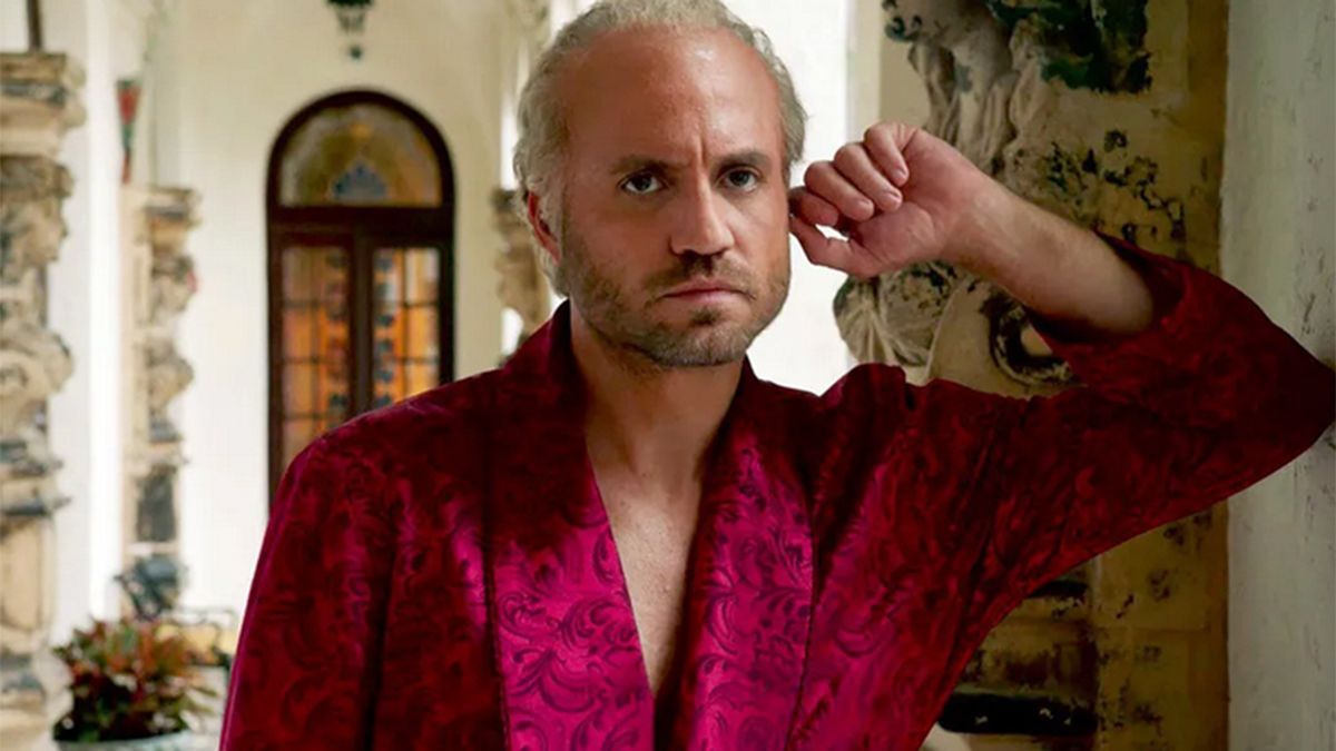 El asesinato de Gianni Versace provocó conmoción en el mundo de la moda.