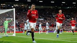 El brasileño Casemiro abrió el marcador y el partido para el triunfo del Manchester United, que se mete en zona de Champions League.&nbsp;