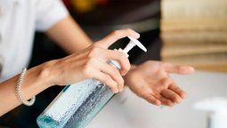 Cómo aplicarse alcohol en gel según comunicó la Organización Mundial de la Salud