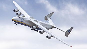 El avión de carga más grande del mundo: con 6 motores podía transportar hasta 250.000 kilogramos El avión de carga más grande del mundo: con 6 motores podía transportar hasta 250.000 kilogramos