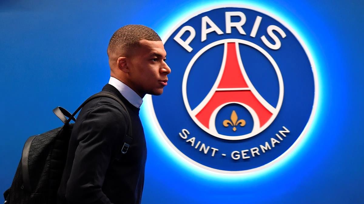Kylian Mbappé se quedaría en el PSG y no se iría en el próximo mercado de pases.