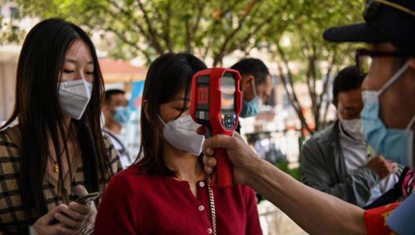 Wuhan, la ciudad cuna del virus, prepara test masivos de detección tras un rebrote