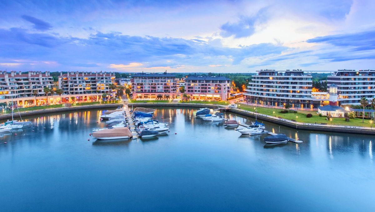 Nordelta es la primer ciudad-pueblo que se desarrolló en Argentina y le dicen el "Miami argentino". Fuente Clarín Nordelta es la primer ciudad-pueblo que se desarrolló en Argentina y le dicen el "Miami argentino". Fuente Clarín