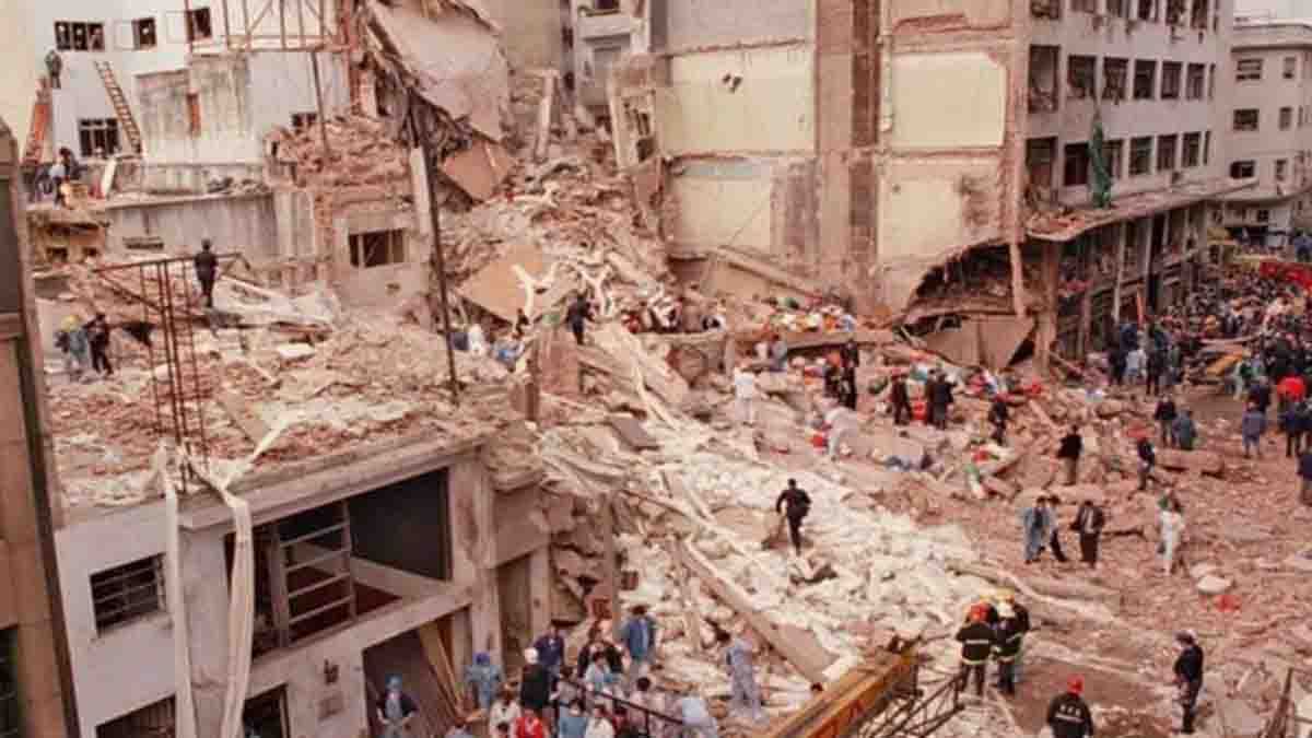 El atentado a la AMIA es un delito de lesa humanidad y por lo tanto imprescriptible.