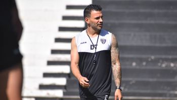 Las dudas de Ariel Broggi en el once de Gimnasia y Esgrima para la gran final