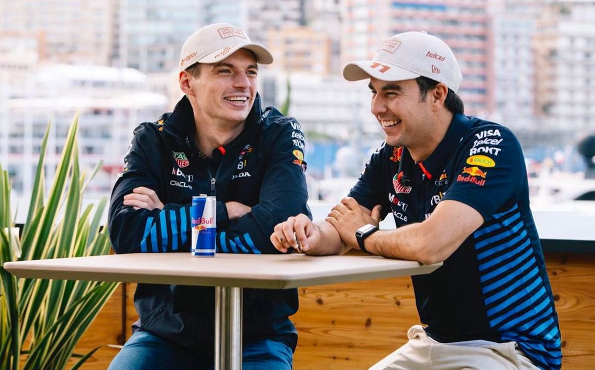 Checho Pérez y Max Verstappen seguirán juntos en Red Bull. Checho Pérez y Max Verstappen seguirán juntos en Red Bull.