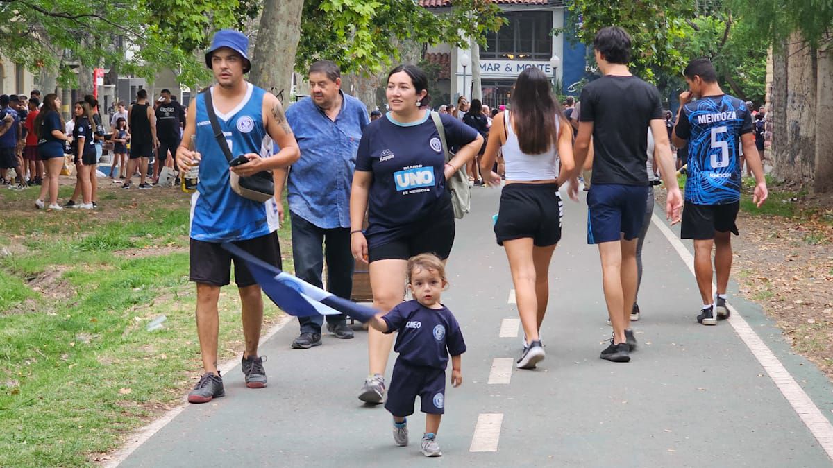 Las mujeres y los niños no faltaron a la fiesta de la familia de la Lepra (UNO/Nicolás Ríos) Las mujeres y los niños no faltaron a la fiesta de la familia de la Lepra (UNO/Nicolás Ríos)