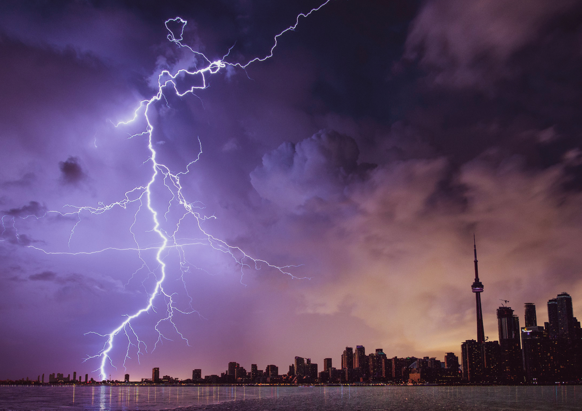 La verdad de las tormentas y luces del cielo 