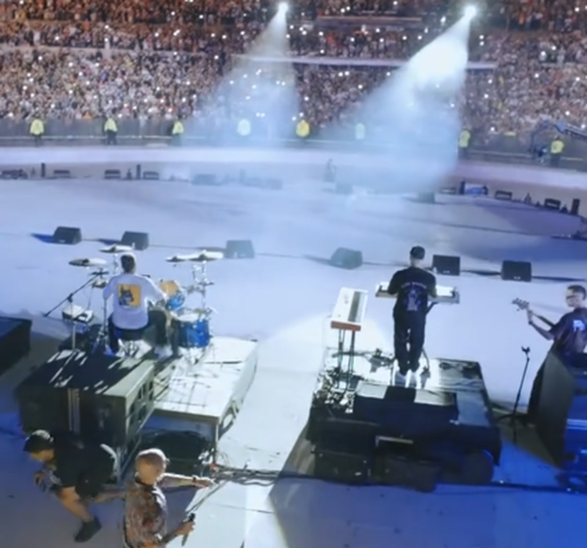 Ke Personajes fue ovacionado en la Fiesta de la Vendimia 2025. Ke Personajes fue ovacionado en la Fiesta de la Vendimia 2025.