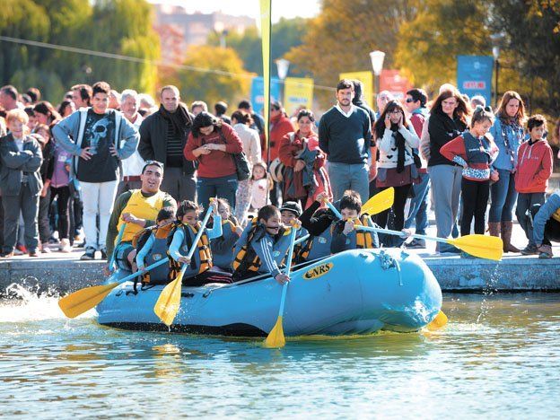 El Parque Central se viste de actividades de montaña y deportes