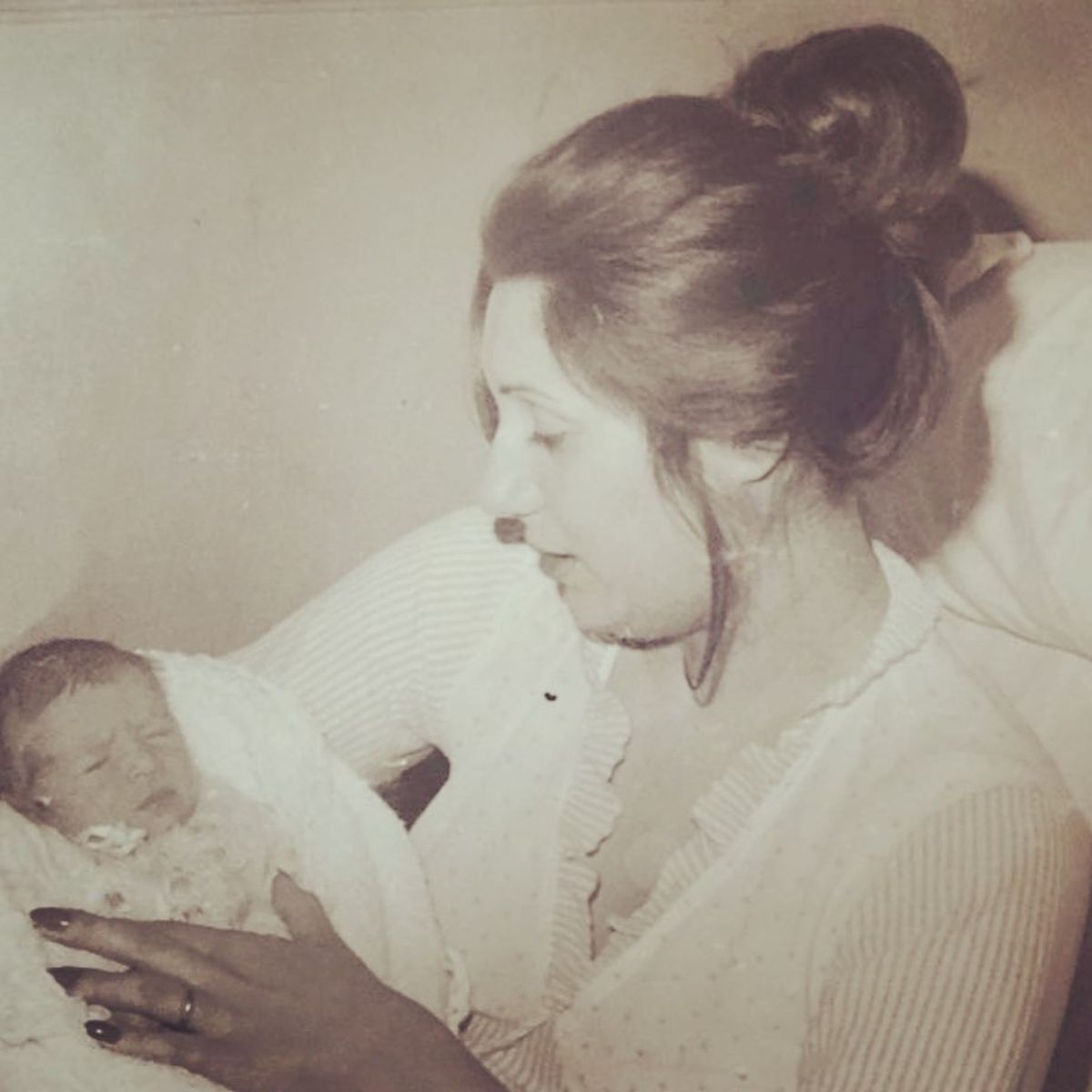 Luis Petri con su madre. Fuente: Instagram @luispetri Luis Petri con su madre. Fuente: Instagram @luispetri