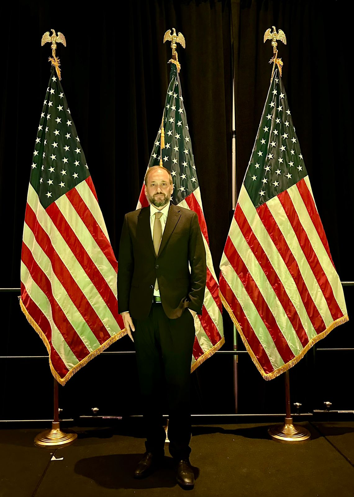 El entonces directivo y hoy vice de IMPSA, Juan Manuel Domínguez, durante la asunción de Donald Trump como presidente de Estados Unidos. El entonces directivo y hoy vice de IMPSA, Juan Manuel Domínguez, durante la asunción de Donald Trump como presidente de Estados Unidos.