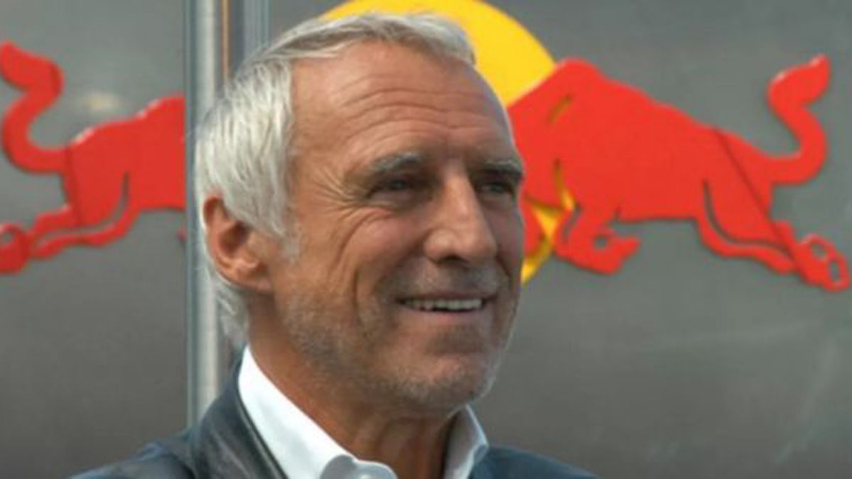 Dietrich Mateschitz viajó a Tailandia y quedó enamorado de una popular bebida.