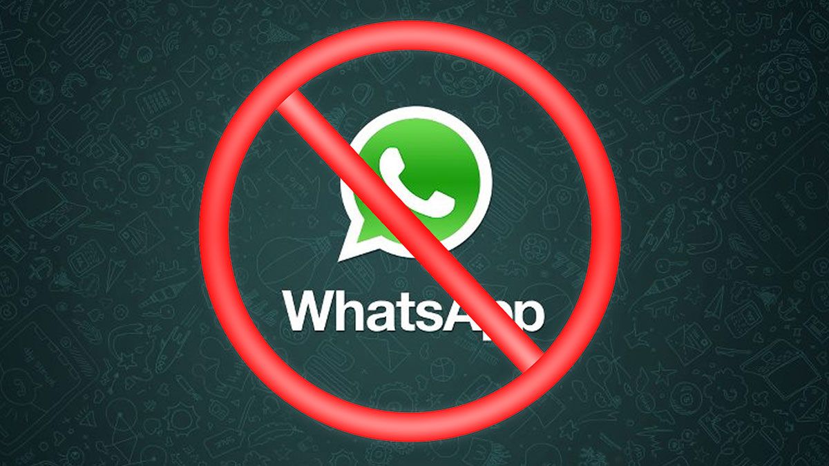 WhatsApp puede bloquear tu cuenta por varios motivos.