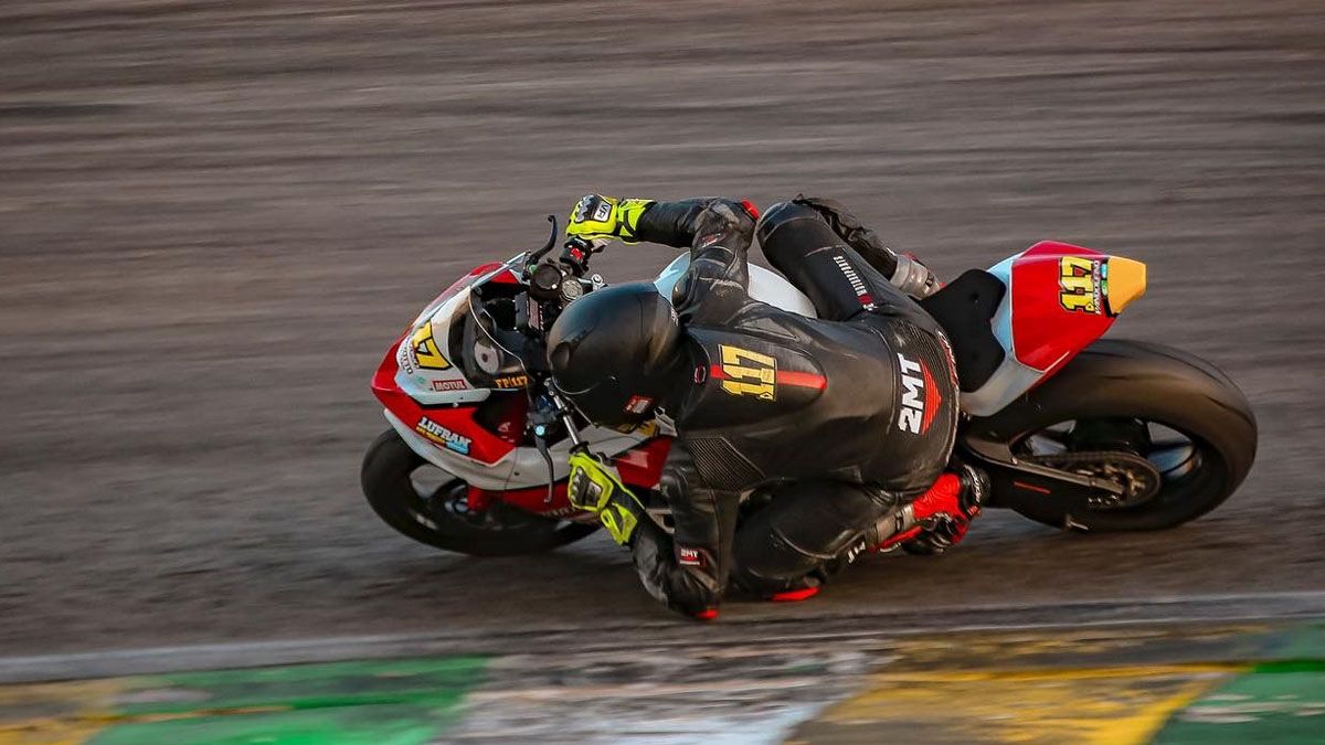 El mendocino Franco Pandolfino corre en el Superbike de Brasil.