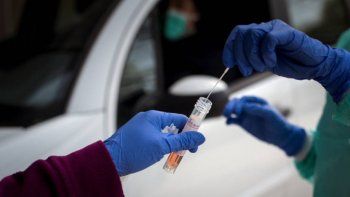 La Organización Mundial de la Salud desmintió a Trump y dijo que el coronavirus es de origen animal