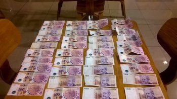 Ingresó por una claraboya al shopping La Paz y robó dinero de los jueguitos