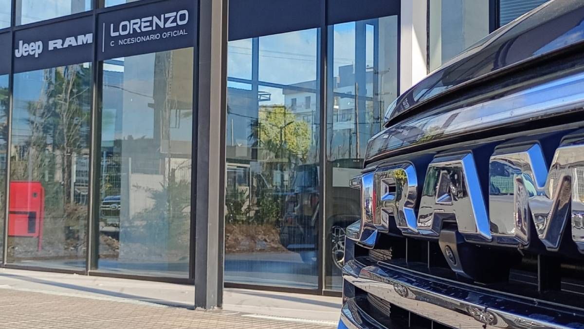 Grupo Lorenzo lanza una nueva experiencia de marca en Chacras Park con la representación oficial de Jeep y RAM.