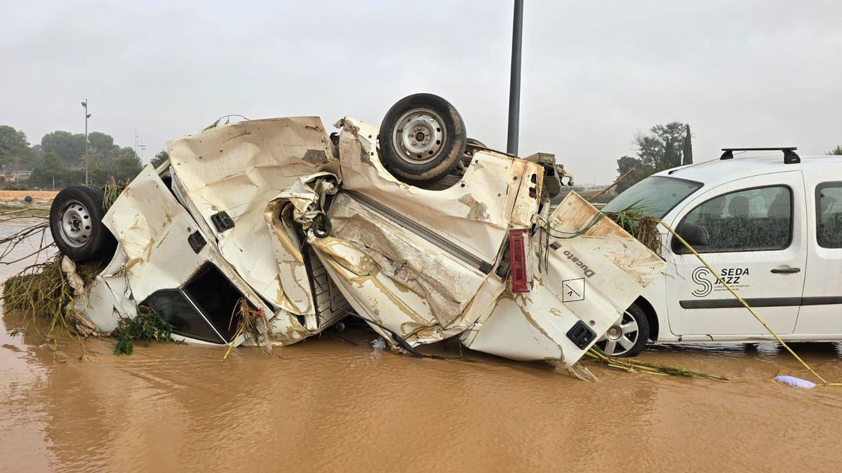 Una verdadera catástrofe climática sufrieron pueblos aledaños a Valencia. Una verdadera catástrofe climática sufrieron pueblos aledaños a Valencia.