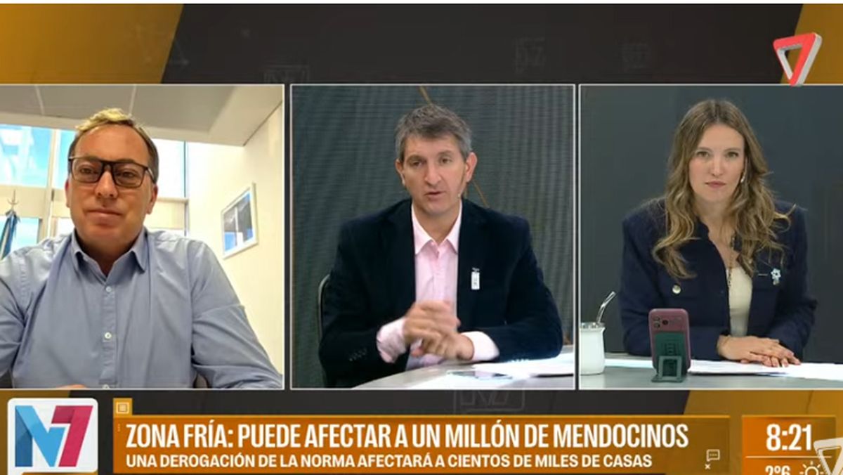 El diputado nacional del PJ, Martín Aveiro aseguró que el recorte del subsidio de Zona Fría perjudicará a más de 422.000 familias mendocinas, con lo que la afectación sería a cerca de un millón de mendocinos. El diputado nacional del PJ, Martín Aveiro aseguró que el recorte del subsidio de Zona Fría perjudicará a más de 422.000 familias mendocinas, con lo que la afectación sería a cerca de un millón de mendocinos.