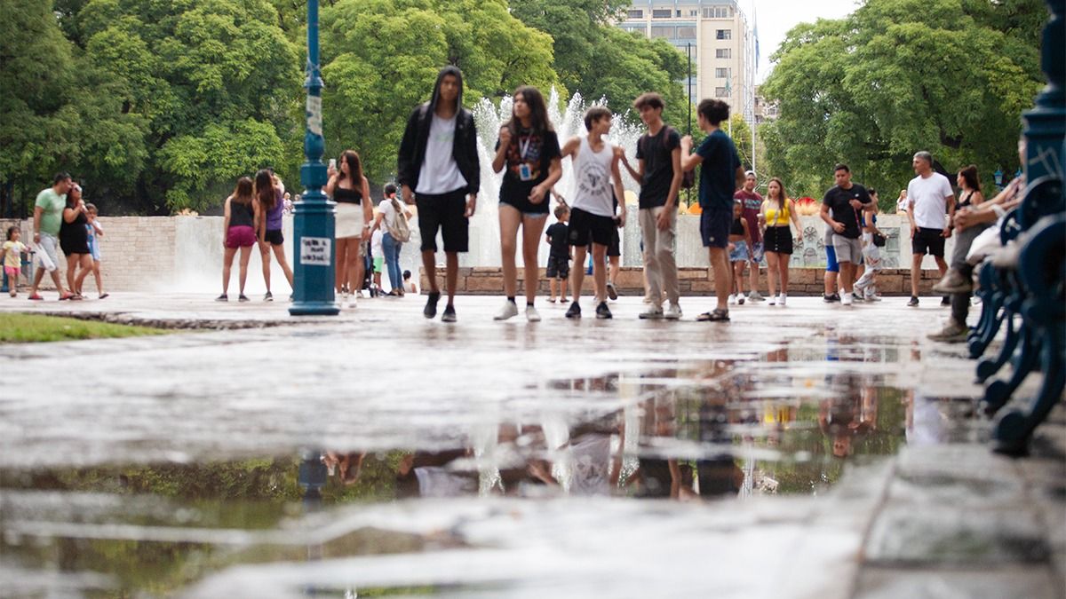 Los más jóvenes son los que en su mayoría bancan el plan de ajuste de Milei.