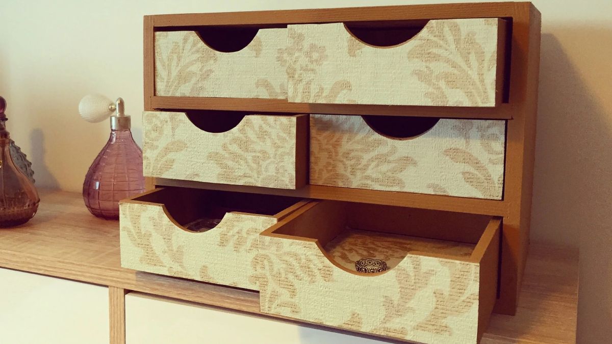 DIY para hacer un joyero con madera reciclada.&nbsp;