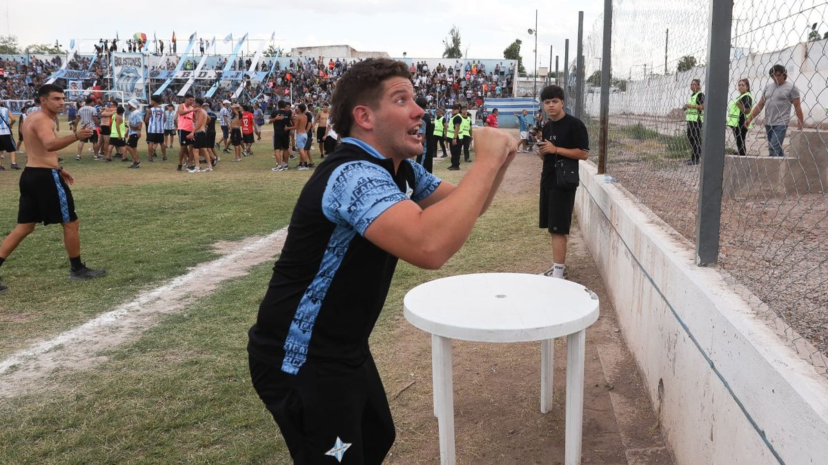Matías Ligutti, DT del Atlético Argentino logró una nuevo título con el Atlético Argentino.