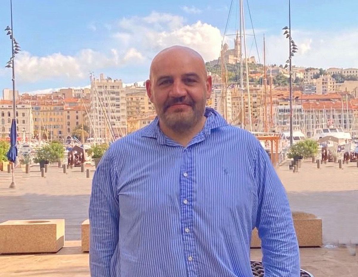 Walter Alesci-Chelini es mendocino, vive hace 15 años en Edimburgo y realiza estudios de investigación sociológica para diferentes países. Walter Alesci-Chelini es mendocino, vive hace 15 años en Edimburgo y realiza estudios de investigación sociológica para diferentes países.