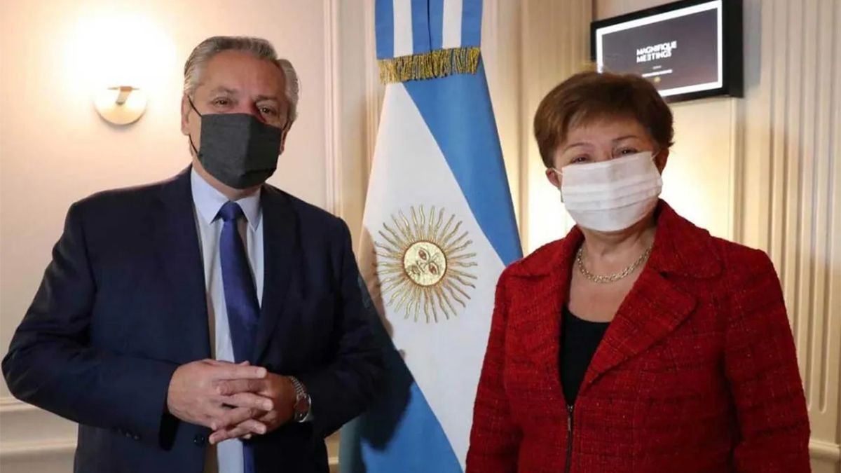 El presidente Alberto y Kristalina Georgieva, directora del FMI.